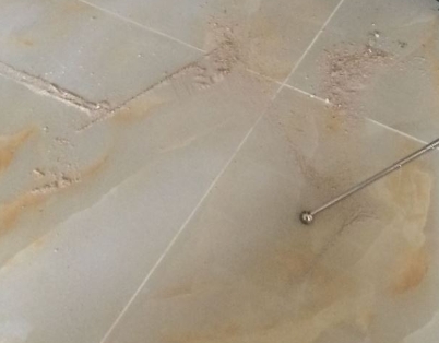 天全瓷砖空鼓维修公司分享粘合剂选择不当在瓷砖铺贴过程中可能导致以下问题